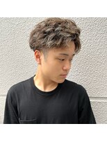 エストアール フクオカ 福岡博多店(est-r. Fukuoka)&nbsp;ハイライト×ツイストパーマ