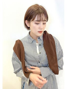 リタ(Lita) ◎秋 ショートボブ