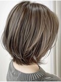 デザインカラーレイヤーカットウェットヘアオリーブベージュ白髪
