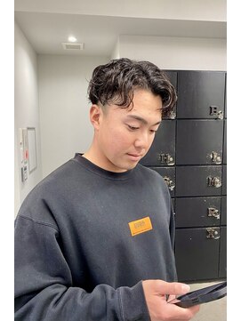 ヘアー アイス 御器所本店(HAIR ICI) メンズフェードカットツイストスパイラルパーマアップバング