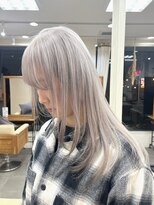 リングバイモアムー(Ring by Moremuu)&nbsp;イッシー　ブリーチカラー