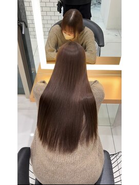 ミユーズ 表参道(Miyu's) 美髪ストレート 美髪ロング 縮毛矯正 地毛風ストレート 艶髪