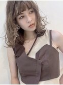 抜け感　シアーベージュ　ネオウルフ
