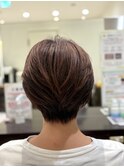 収まりショートスタイル×明るめナチュラルブラウン