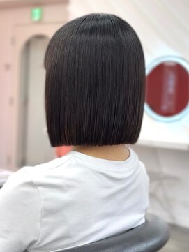 ロンドヴァリー 渋谷店(Lond vallee) 顎下1cmの切りっぱなしタッセルボブ