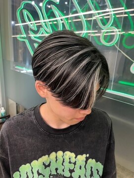 キング 心斎橋店(K!ng) ホワイトメッシュ/ツイスト/ツイスパ/パーマ/メンズ/眉毛