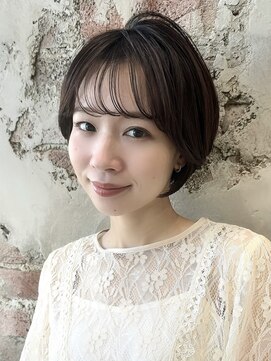 アフロート ルヴア(AFLOAT RUVUA) 「岩田莉奈」40代50代に人気の似合わせ丸みショートボブ 新宿