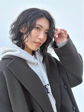 スリーヌーン(THREE noon) ミディアムパーマ