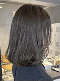 横浜西口イルミナカラーミディアムボブベージュアッシュグレー