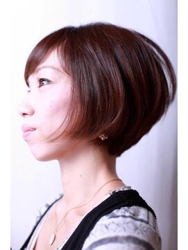 シシ ヘアーデザイン(sisi hair design) 大人の美形ひし形ショートボブ