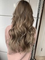 アリーズ シブヤ(ALLYS shibuya)&nbsp;ことりベージュ ハイライトカラー　無造作 毛先パーマ