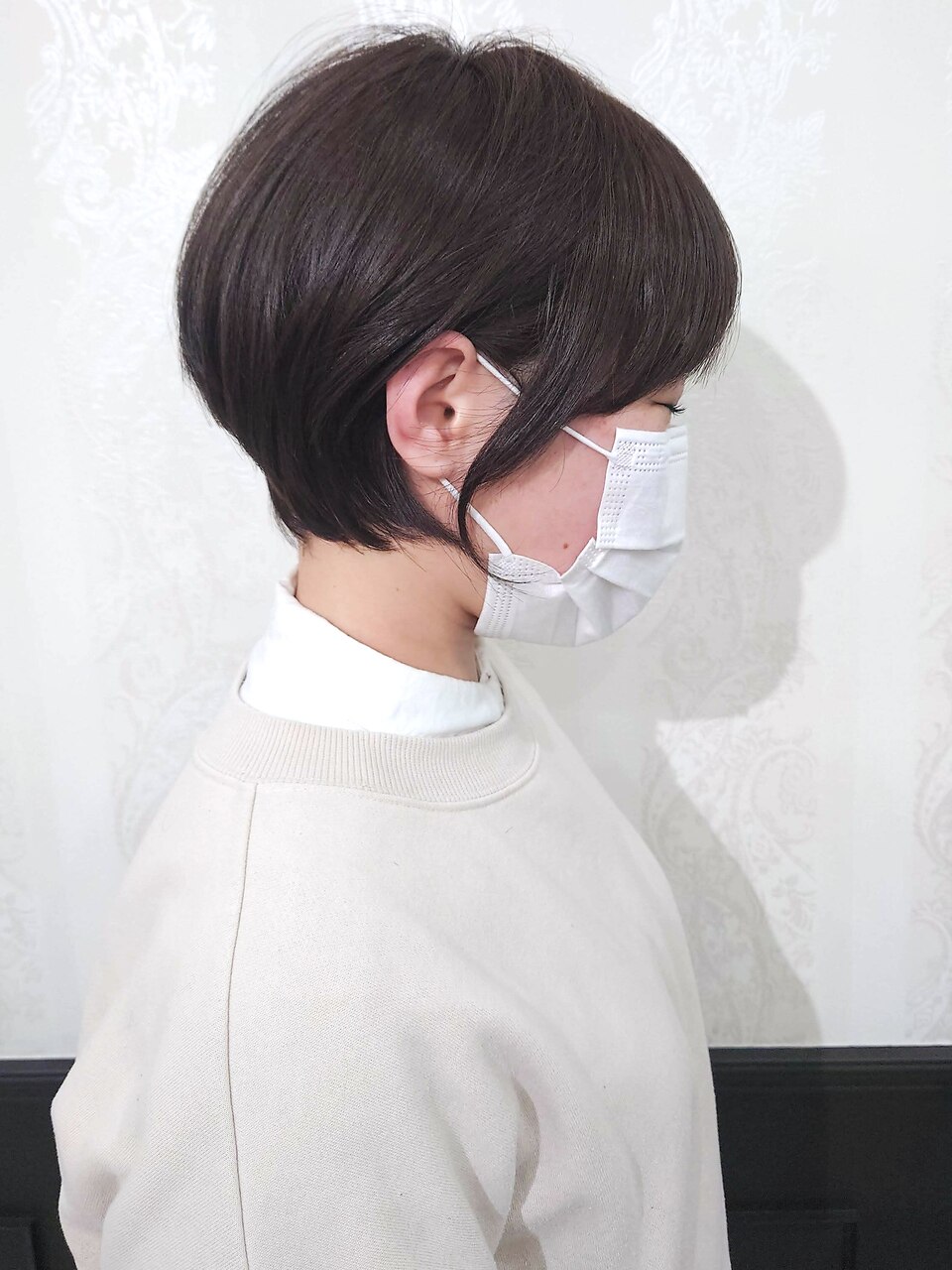 【新品未使用】ヘアリーショートシャギーショートトップス　グレー サムホール付きハイネックショート丈ニットトップス[k9230d
