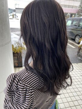 ジップ 緑店(zip) 透明感アッシュグレージュ×20代ガーリーミディ