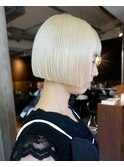 ホワイトカラーボブ