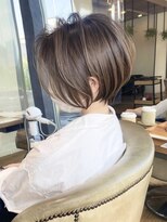 バンプ ギンザ(BUMP GINZA)&nbsp;30代、40代/丸みくびれショートボブ×白髪染めハイライト/大宮