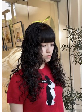 シアン 矢場町店(CYAN.) 黒髪ロング×ウェーブパーマ×初めてのパーマヘアにおすすめ