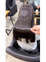 シウン(SIUN.)&nbsp;ツヤツヤ美髪縮毛矯正