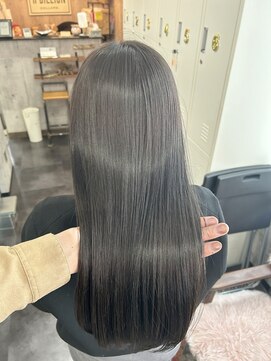 トゥーミー(to mee) セピアグレージュ♪【新田】