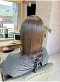 オリーブベージュカラー