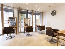 シャルヘアーデザイン(Shall hair design)の雰囲気(落ち着いた雰囲気の店内☆)