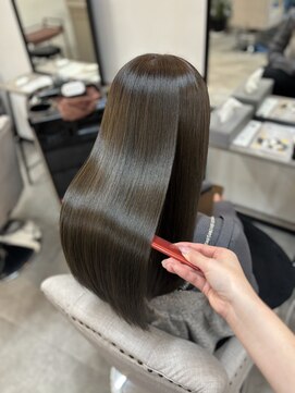 ハル 新宿(haru) まとまるサラ艶髪　【髪質改善】