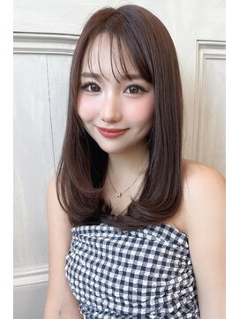 ココカラヘアー ニコ(cococara hair nico) 大人かわいいレイヤーカット 前髪あり シンプルストレート