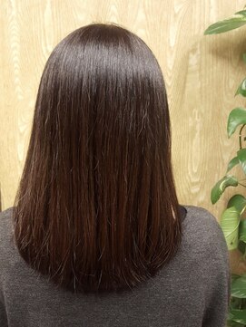 ヘアー カフナ 京急蒲田店(hair kahuna) グレイカラー☆顔周りを軽くするレイヤースタイル