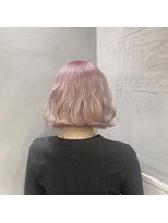 イル(iLu.)&nbsp;ハイトーンピンク×ミニボブ