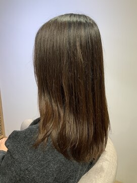 ユーネリー(U-NERY) セミロングスタイル