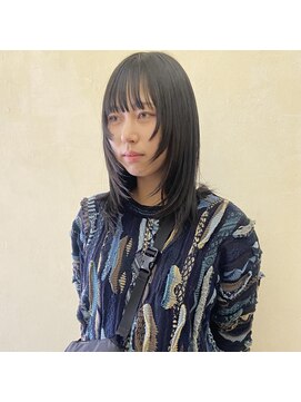 インサイドアウト(IN SIDE OUT+) ミディアムウルフ / 顔まわりレイヤー【IN SIDE OUT＋】