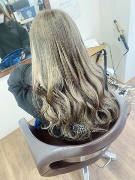 ニーナ ヴィジョン(NINA visioN) グレージュ×ローライト