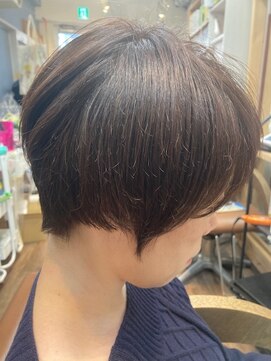 ヘアーメイクラウンジ テトテ(Hair Make Lounge tetote) ショートレイヤー×ショートカット×前髪あり/20代30代40代