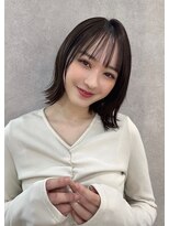 メゾンドムニ 恵比寿(Maison de MUNi)&nbsp;外ハネ切りっぱなしボブ/黒髪/シースルーバング/前髪あり/面長