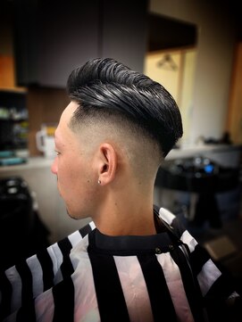 フジヤマバーバーショップ エビス(FUJIYAMA BARBER SHOP ebisu) スキンフェード【ebisu】