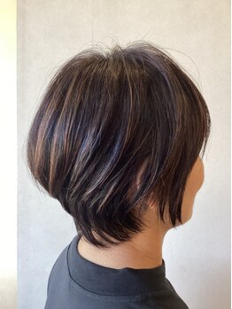 【岩国徒歩7分/駐車場有】敏感肌の方や傷みが気になる方にもオススメな弱酸性カラー…☆