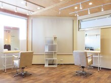 キー(Kii)の雰囲気（メインフロアです♪全4席の広い店内でのんびり過ごせます★）