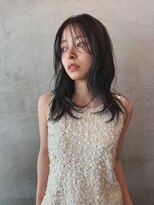 ヒュージ 三軒茶屋(huge)&nbsp;レイヤーカット/オリーブグレージュ/顔周りレイヤー/20代30代