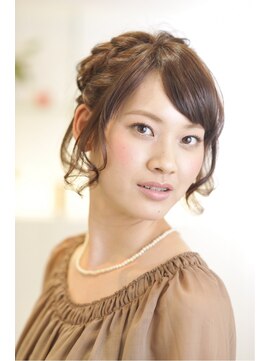 ヘアーデザイン ミヤビ 広尾(HAIR DESIGN MIYABI) フェミニンゆるやか編み込みアップ☆F