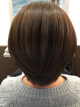 エンヴィー 町田(ENVY) ツヤとおさまりバツグンのショートヘア♪