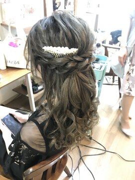 ロカット サロン(Roquat Salon) ハーフアップヘアアレンジ【ヘアアレンジ 立川南/立川/八王子】