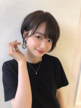 津賀雅也 大人可愛い丸みのあるショートボブ 横顔美人 L ロンド 表参道店 Lond のヘアカタログ ホットペッパービューティー