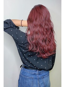 モルニ(MORNI) レッドカラー_マロンベージュ Aラインボブ かきあげ