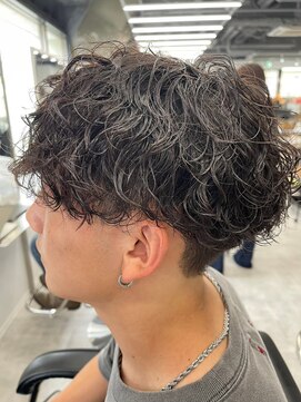 ラヴィズムバイフィフス(LUVISM by fifth) ツイストスパイラルパーマツーブロックメンズマッシュパーマ