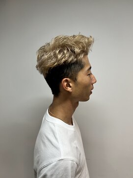 イッヒ 茅ヶ崎(IHHI) ベリーショート/ホワイトベージュ