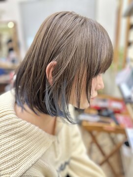 ラウラ(LAURA) グラデーションカラーバレイヤージュムラサキブルー/ボブカット