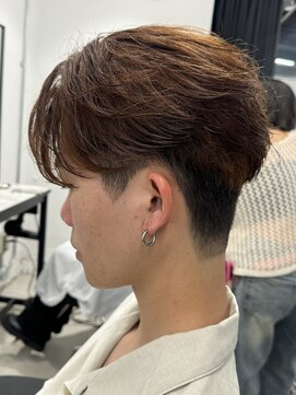 ピア ヤクイン(Pia Yakuin) フェザーパーマ