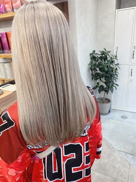 イルウィ(irwi) 【ブリーチカラー】ハイトーンカラー ホワイトブロンドカラー