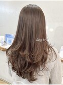 フェミニンロングレイヤーカットココアブラウン韓国風巻き本厚木