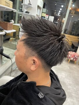 glow up by24 稲葉 フェード×スパイキーの爽快メンズスタイル