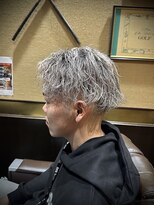 レオヘアワークス(LEO HAIR WORKS)&nbsp;白髪カバー　ホワイトメッシュ　新潟　メンズサロン　バーバー